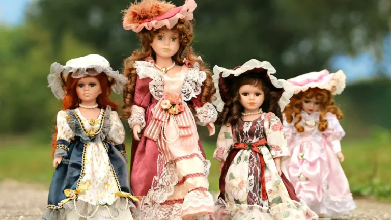 An image of A collection of Dolls